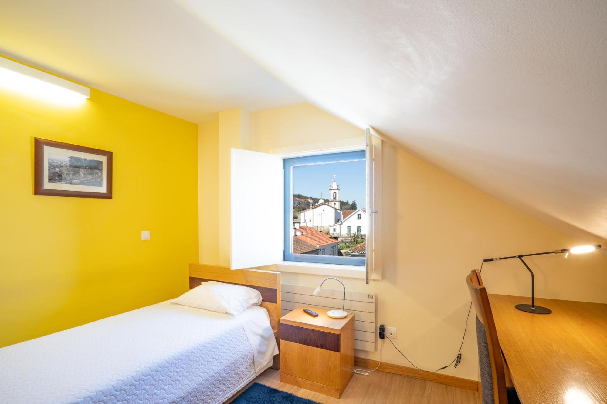 B&B Pensao Avenida Oliveira de Frades Extérieur photo
